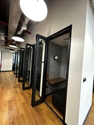 UE Square (D9), Office #558228271